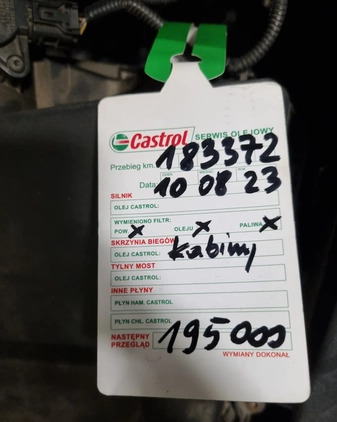 Volvo V60 cena 83000 przebieg: 187000, rok produkcji 2018 z Puławy małe 137